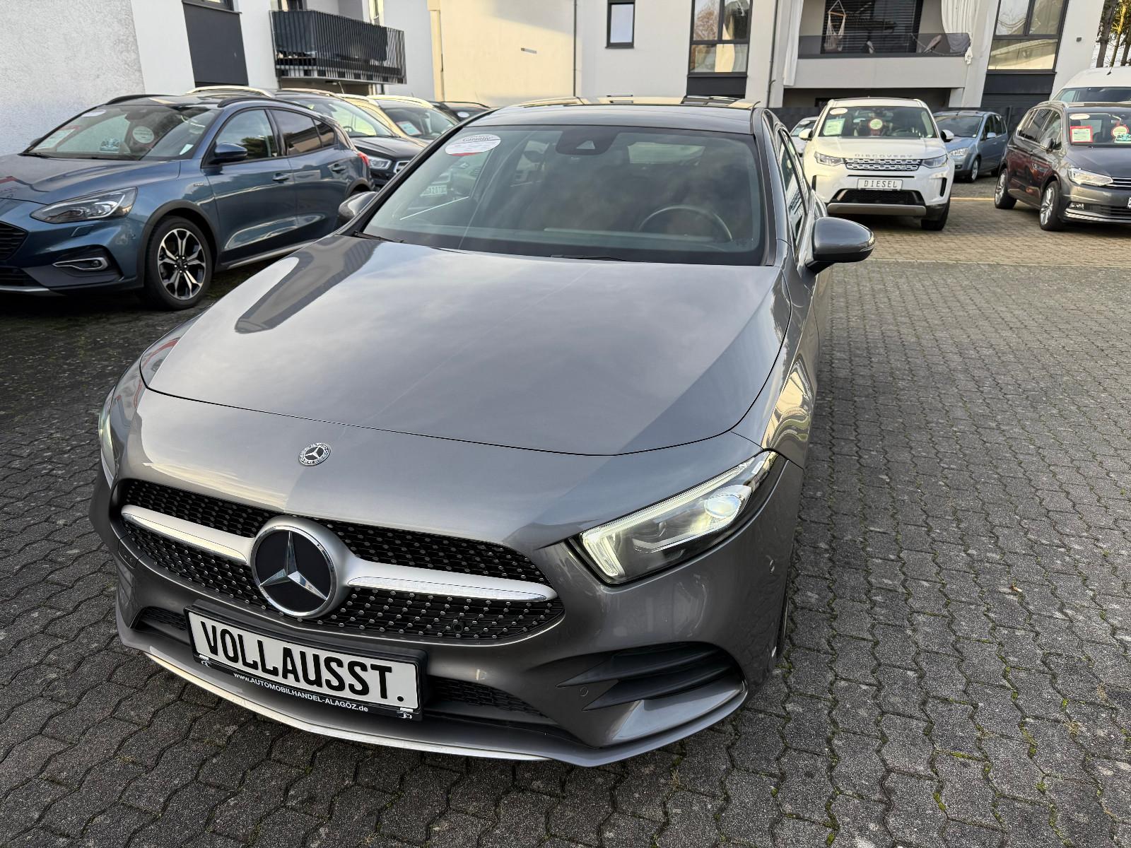 Mercedes-Benz A250 4-MATIC AMG-LINE LEDER PANO KAMERA LED NAVI