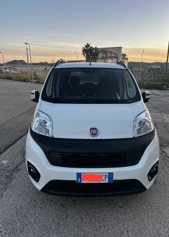 Fiat Qubo 1.4 8V 77 CV anno 2019 con navigatore