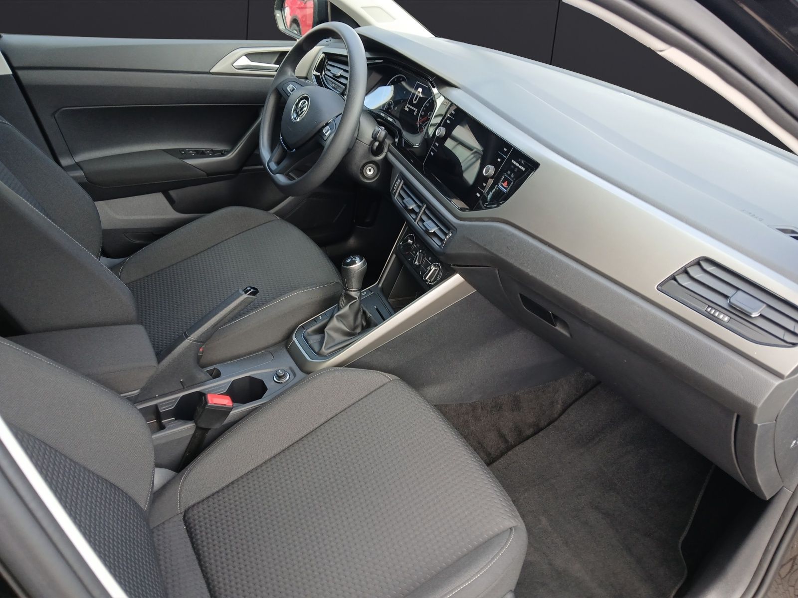 Fahrzeugabbildung Volkswagen Polo Comfortline 1.0 TSI Navi Klima PDC SH