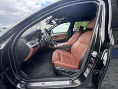 Fahrzeugabbildung BMW M550 M550 d xDrive M Paket VOLL VOLL VOLL