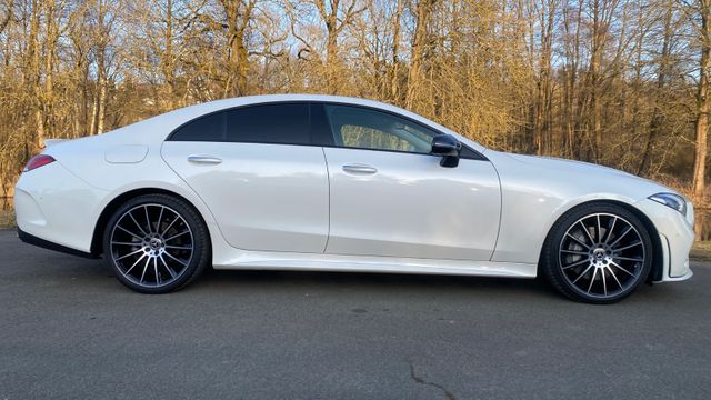 Mercedes-Benz CLS 300 d AMG/R20/Night/Widescreen/Burmester/LED