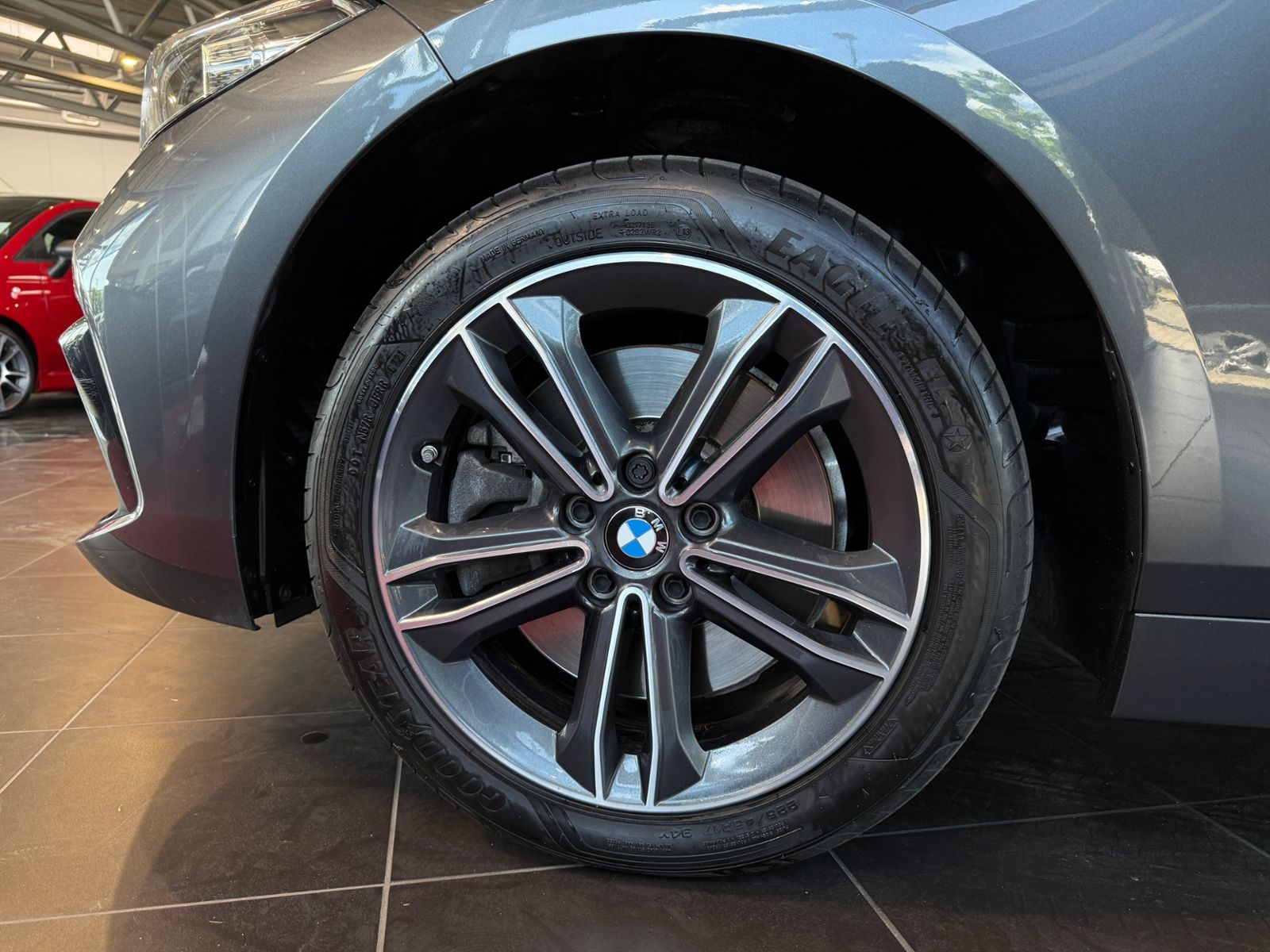 Fahrzeugabbildung BMW 120 i Sport Line LED NAVI ALU