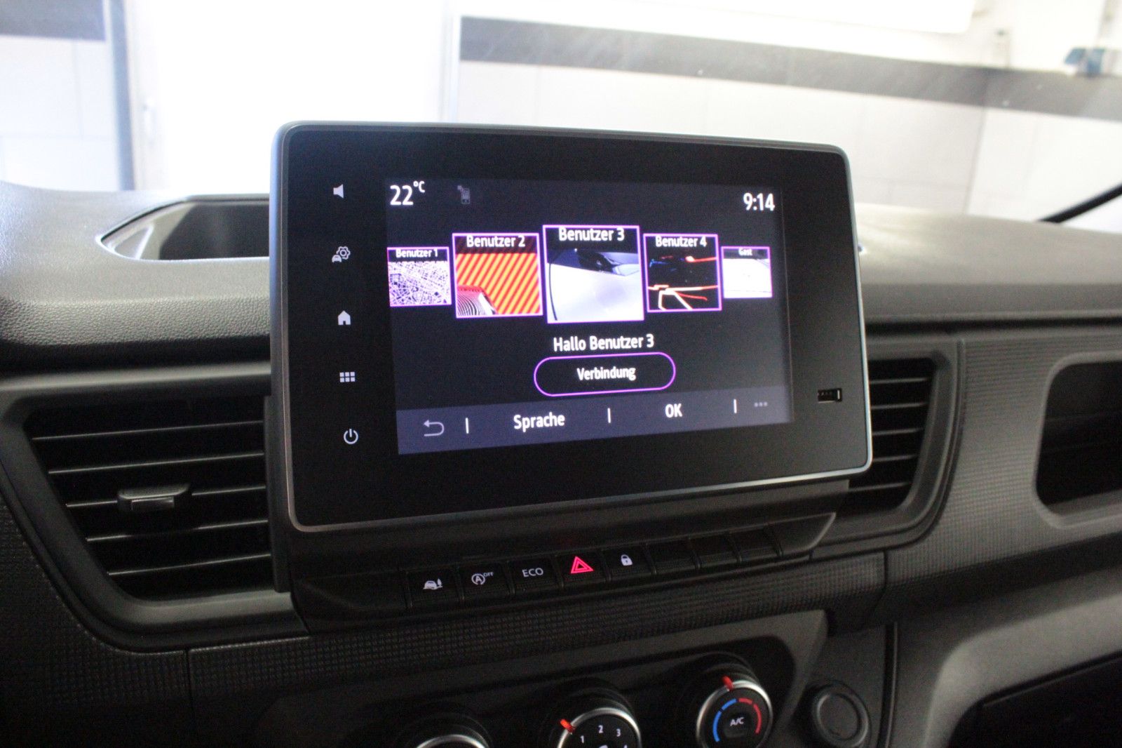 Fahrzeugabbildung Renault Trafic Dci 150 Grdt Evolution *Rollstuhlrampe*