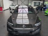 Volkswagen Passat Variant 1.5 TSI OPF Business 1.Hand - : Grau, Ambiente-Beleuchtung, Kombi