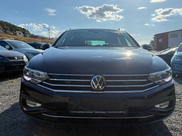 Volkswagen Passat Variant - 2