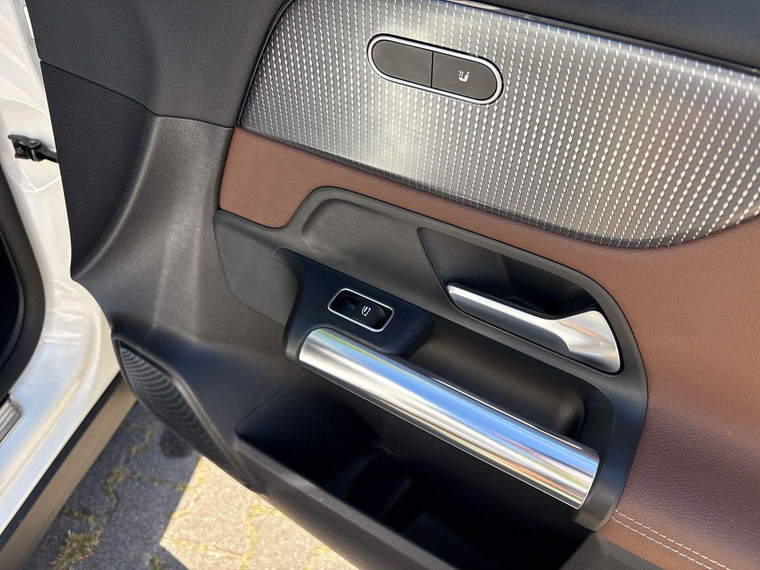 Mercedes-Benz GLA 8Fach PANO AHK ACC, миниатюра 22