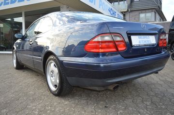 Mercedes-Benz CLK 200 Coupe Sport Automatik Glasschiebedach Kl