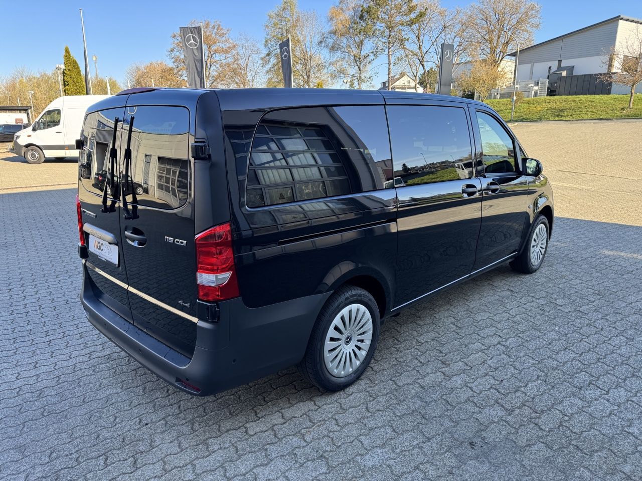 Fahrzeugabbildung Mercedes-Benz Vito 116CDI 4x4 Tourer PRO Lang Klima*2Schiebet.
