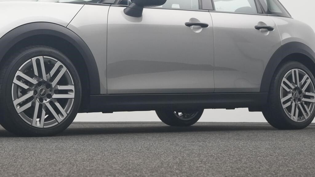 Fahrzeugabbildung MINI Cooper C 5-Türer Head-Up, Komfortzugang, Sitzhei