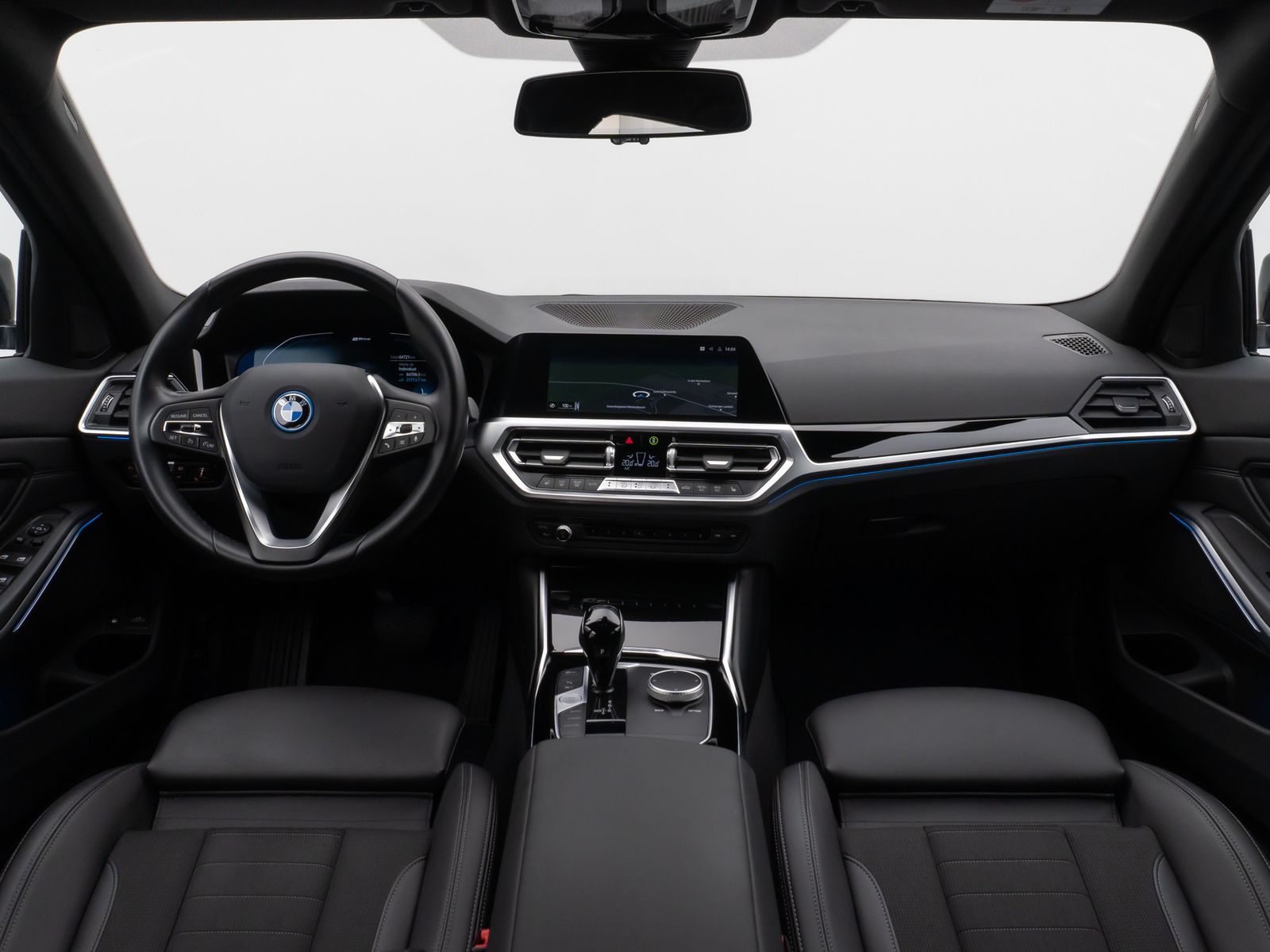 Fahrzeugabbildung BMW 330e xD SportLine Laser HUD DAB HiFi Komfort PDC