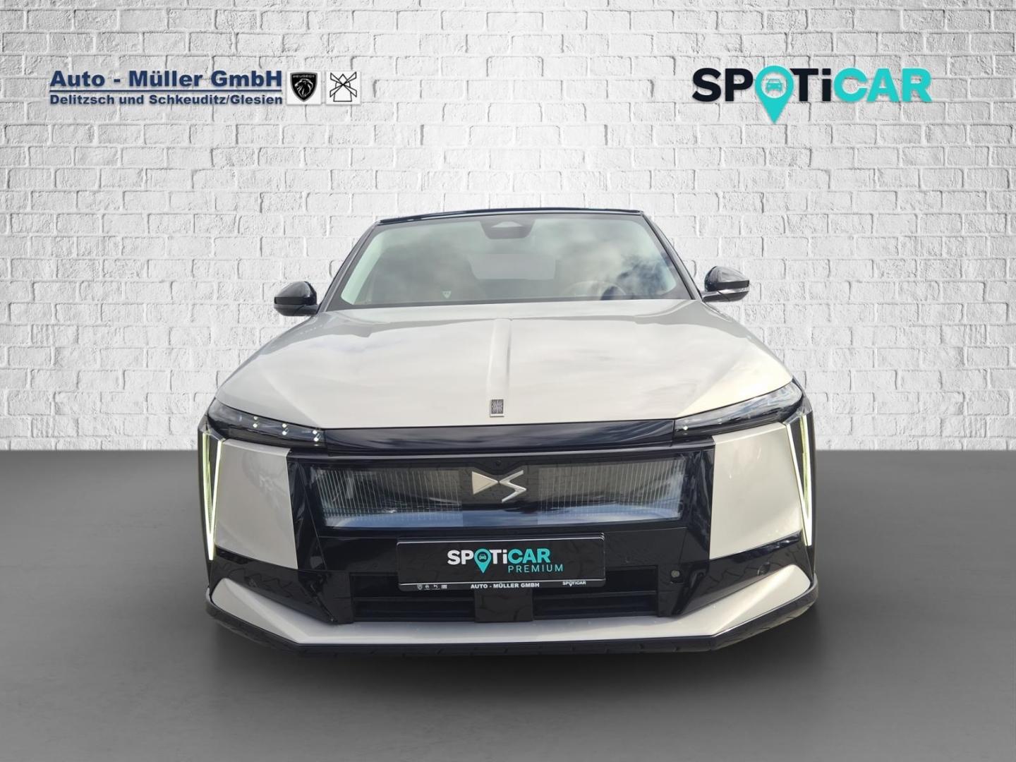 DS Automobiles No8 Etoile FWD 230PS LEDER/ACC/NAVI/Glasdach/LED