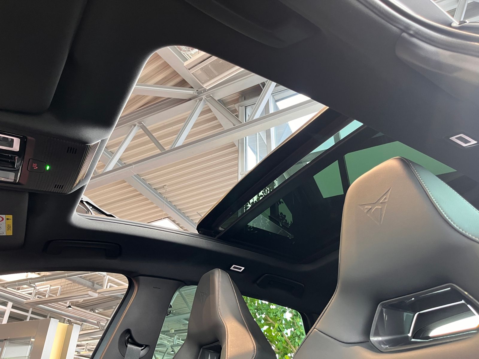 Fahrzeugabbildung CUPRA Formentor eHybrid VZ PANO LED NAV 19"