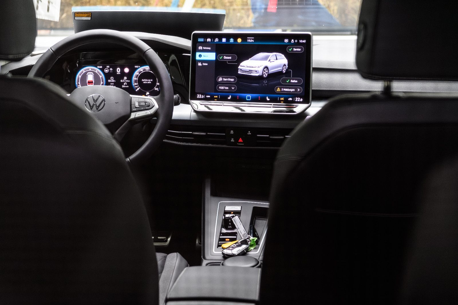 Fahrzeugabbildung Volkswagen Golf VIII Variant Goal 1.5 eTSI DSG LED+KAM+APP