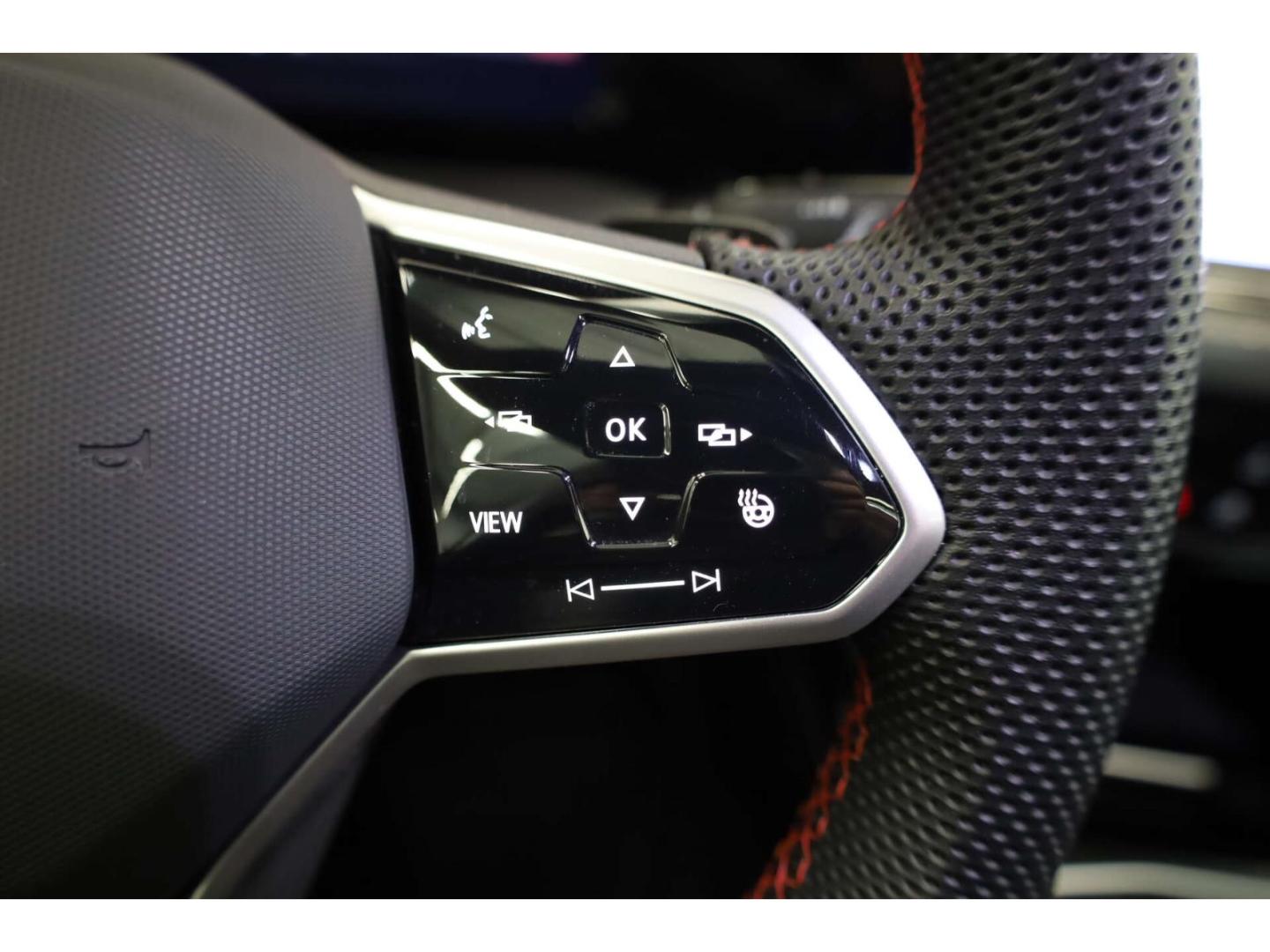 Volkswagen Golf GTI 2.0 TSI DSG AHK/Matrix/NAV/RFK/ACC/SH, миниатюра 11