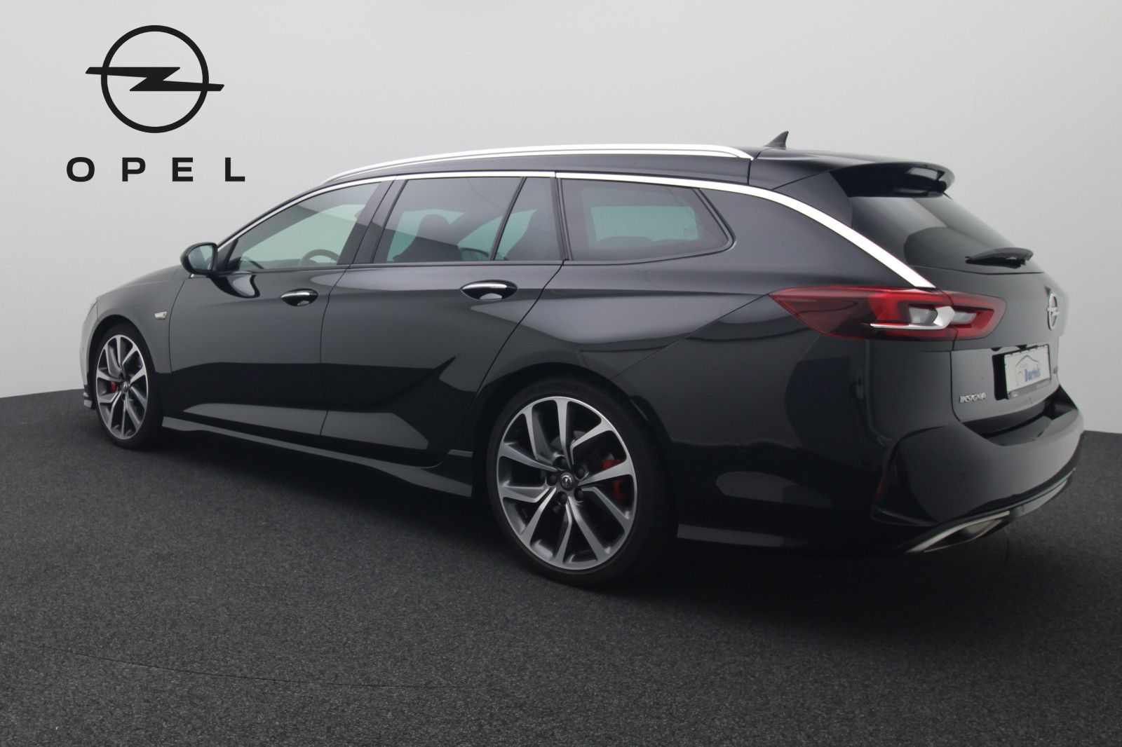 Fahrzeugabbildung Opel Insignia B 2.0 Sports Tourer GSi 4x4