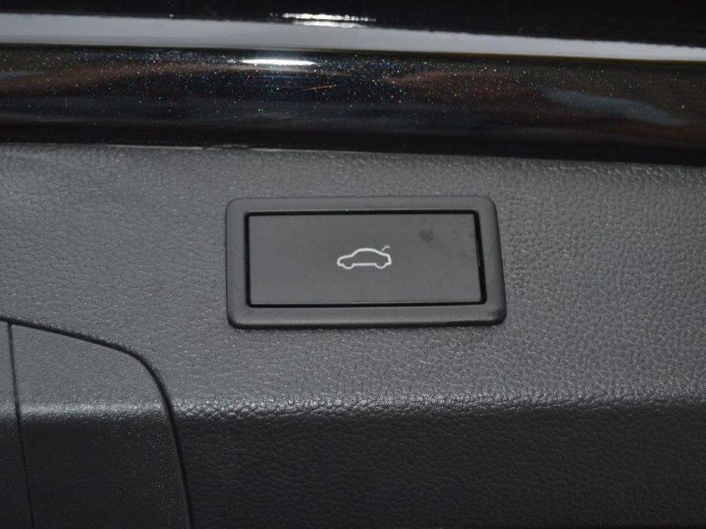 Passat Variant 2.0 TDI DSG R-Line VOLL/BLACK-STY