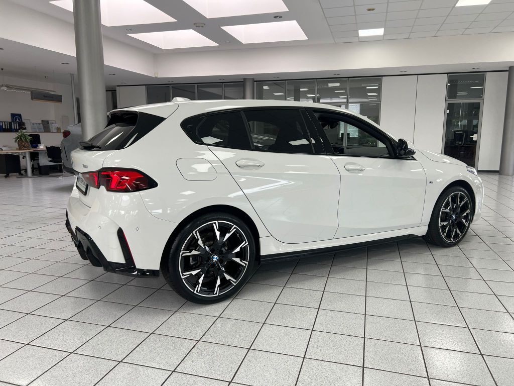 BMW 120 M-Sport*HUD*H-K*ACC*KEYL*SHADOW*TOTW*360°