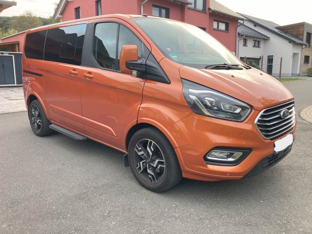 Ford Tourneo Custom