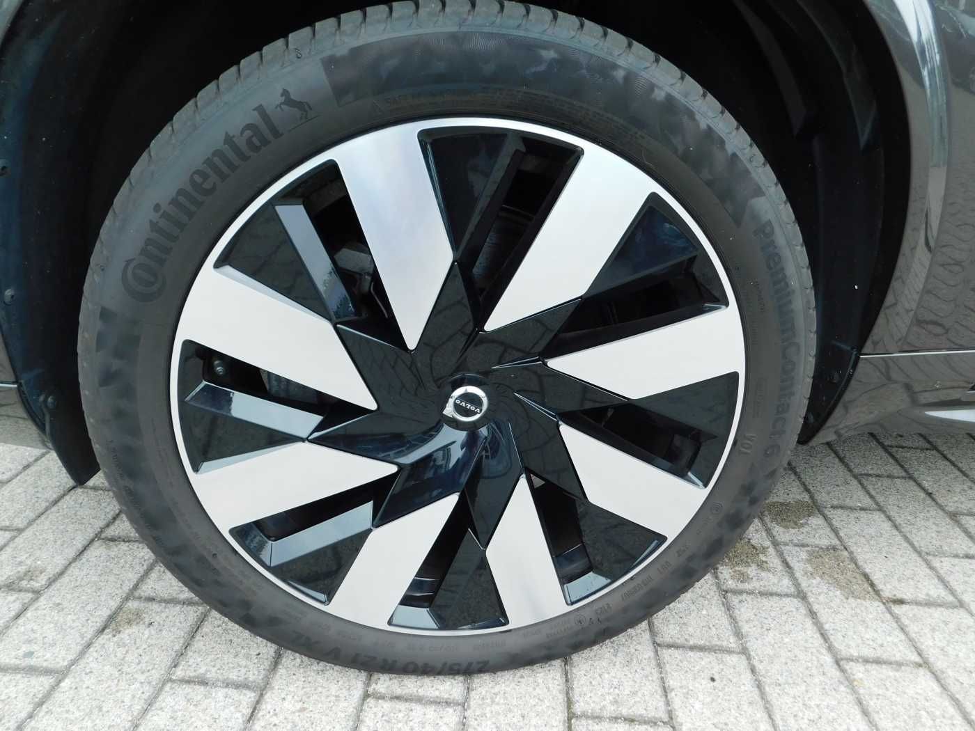 Fahrzeugabbildung Volvo XC90 Plug-In-Hybrid T8 AWD Recharge Ultimate Dar