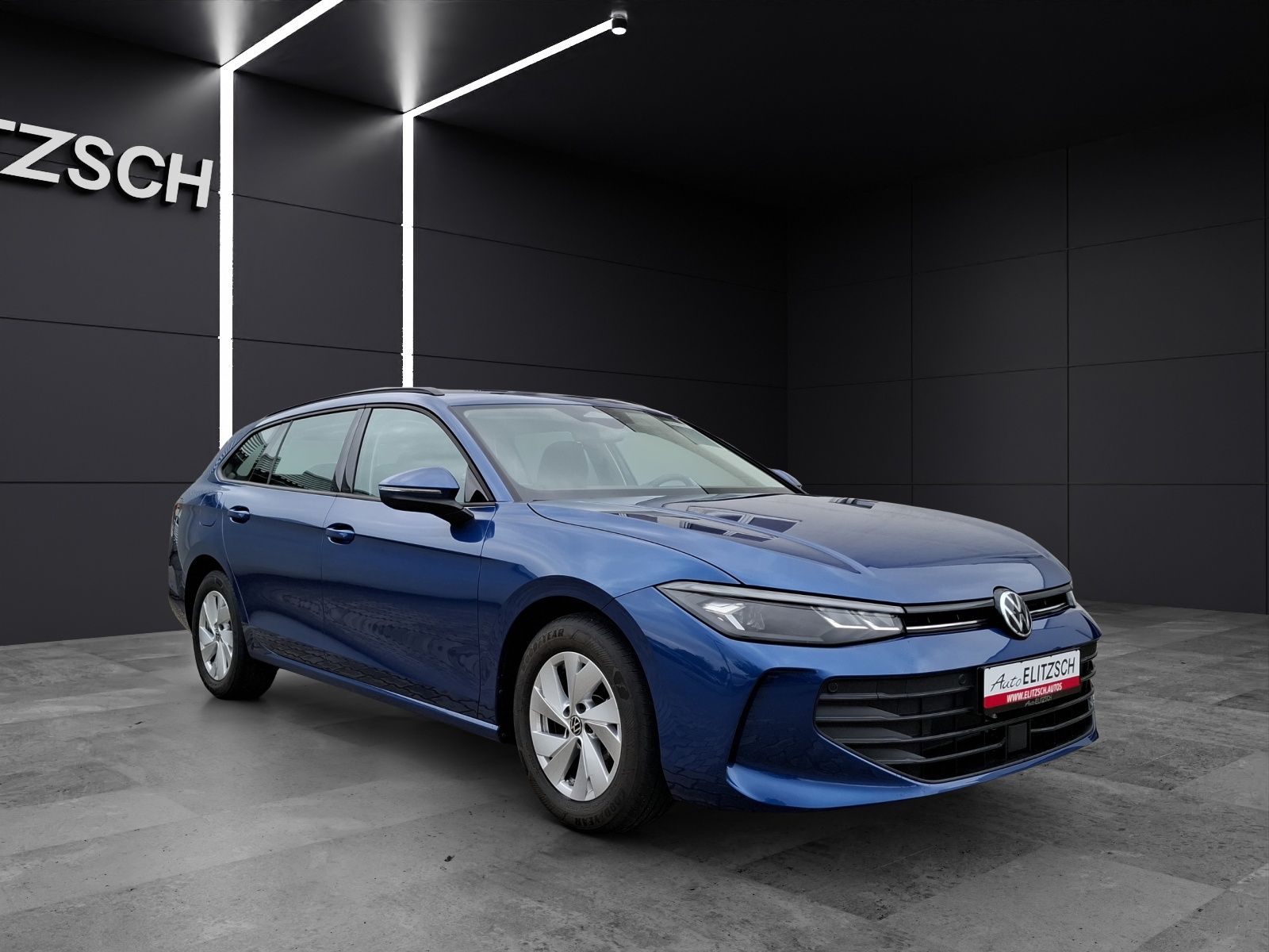Fahrzeugabbildung Volkswagen Passat Variant eTSI DSG LED CarPlay AID ACC RFK