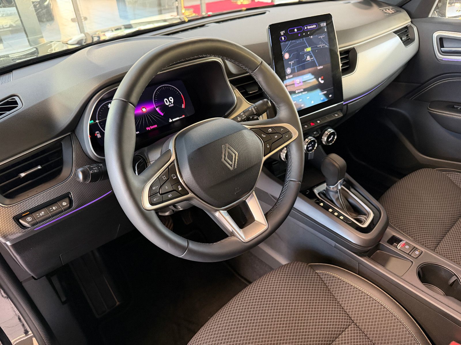 Fahrzeugabbildung Renault Arkana Techno/KAMERA/AMBIENTE/KAMERA/LEDER/ACC