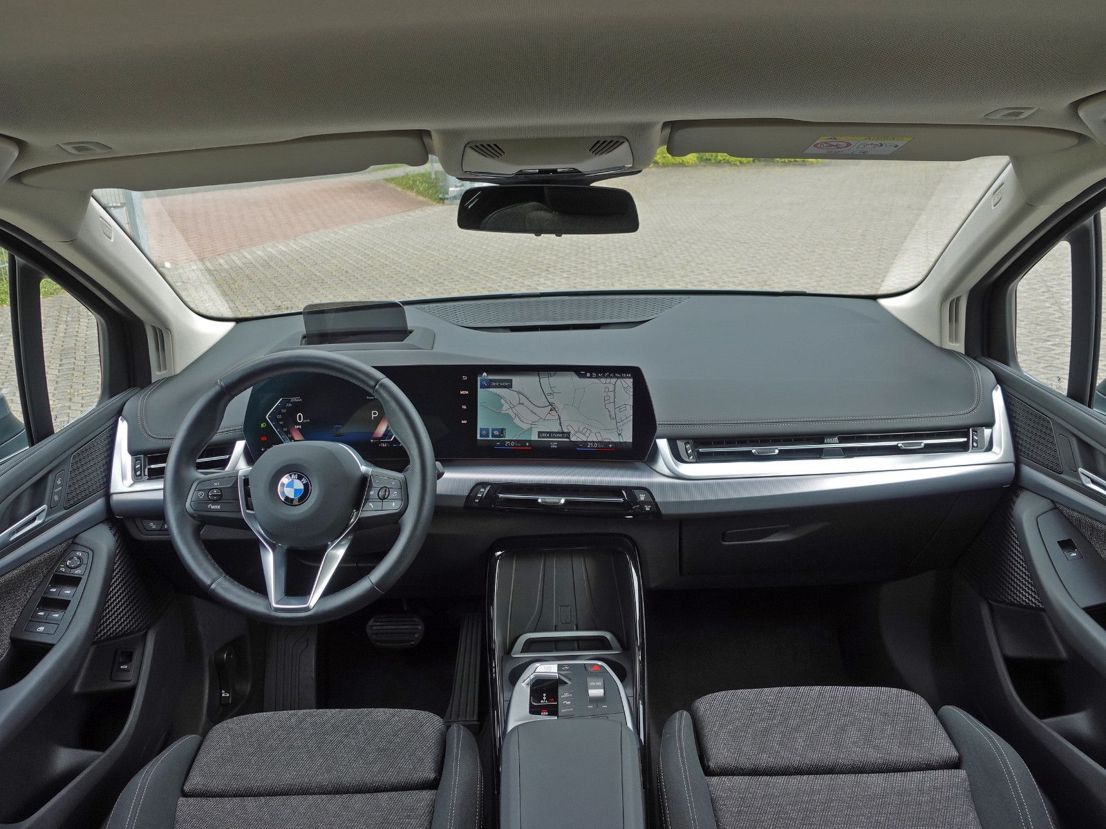 Fahrzeugabbildung BMW 218i Active Tourer Aut. I.Hd HUD ACC 360° BEAM