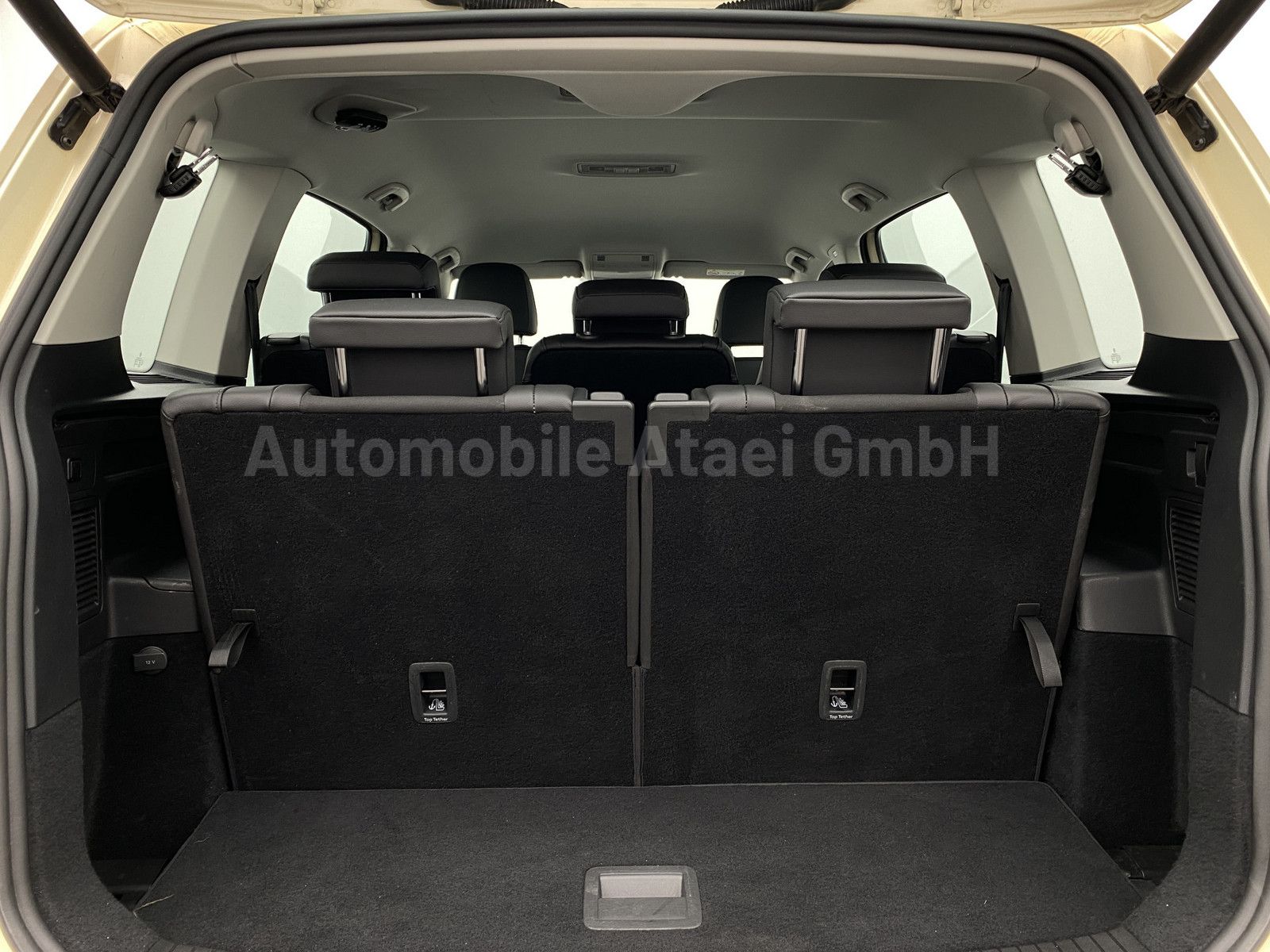 Fahrzeugabbildung Volkswagen Touran *Taxi* 7-SITZE+ TAXAMETER+ KAMERA 7478
