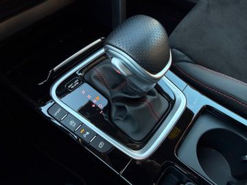 Kia Ceed GT 1.6 T-GDI DCT7 Memory Navi AHK abnehmbar