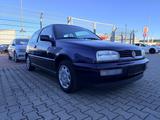 Volkswagen Golf 1.8 Avenue Schiebedach Automatik 1HAND!  - VW Gebrauchtwagen von 1995