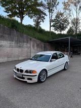 BMW E46 328i Limousine - BMW 328: E46