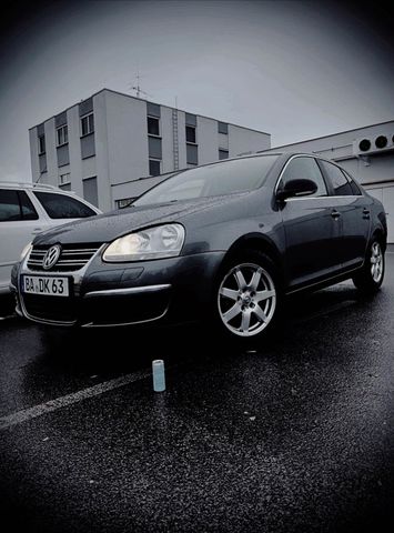 Volkswagen Vw jetta mk 5 sehr gute Zustand, TÜV neu,Z...