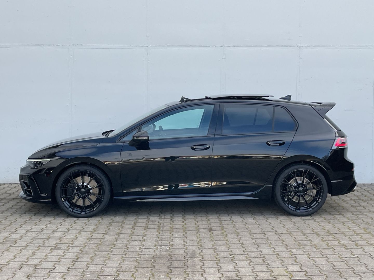 Golf R VIII 2.0 4Motion Black Edition Akrapovice