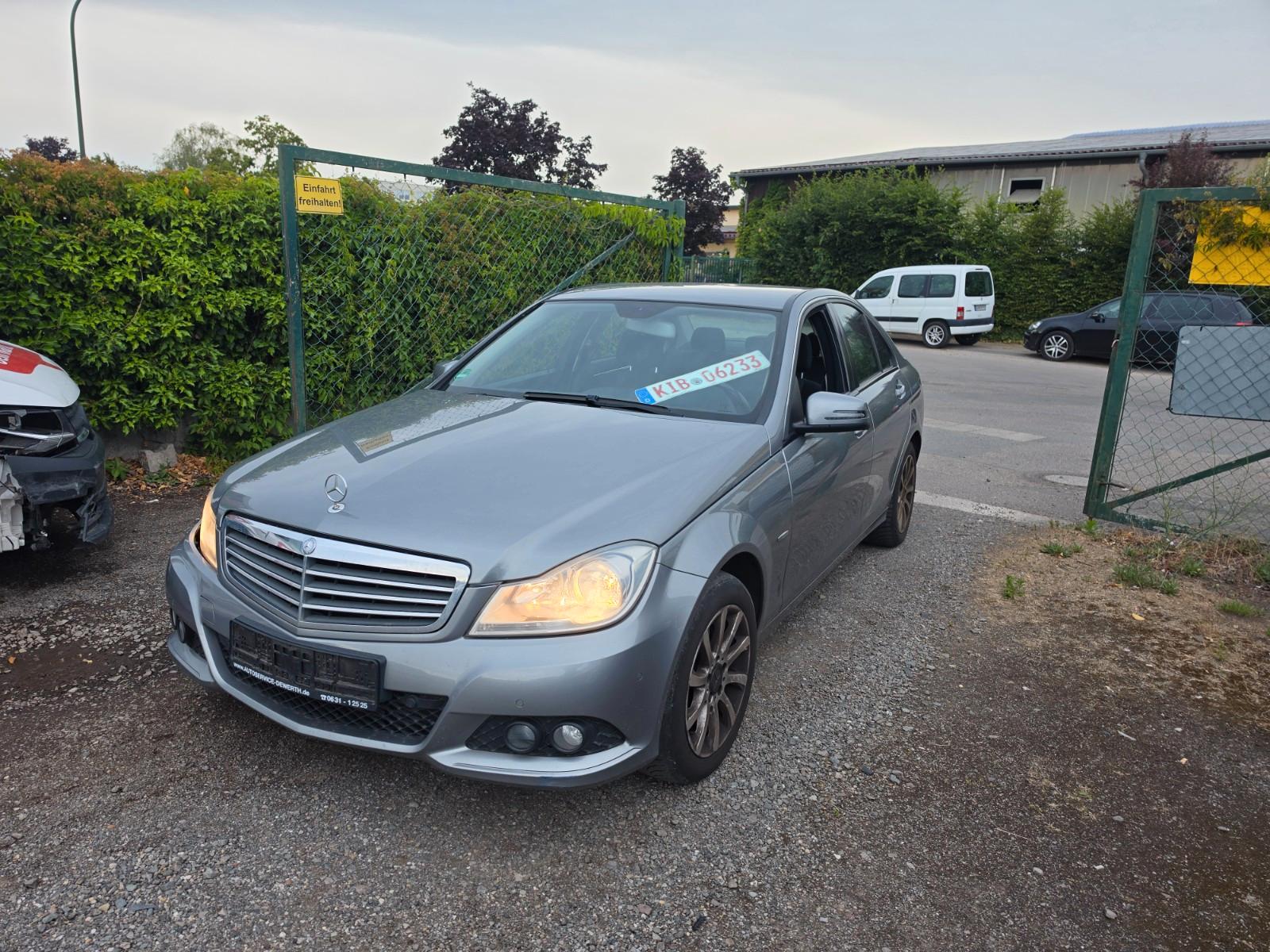 Mercedes-Benz C 180 C Limousine C 180 CDI BlueEfficiency
