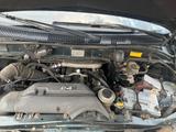 Toyota HiAce 2.4 D 4D / Lang 4x2 - Toyota Hiace: Van