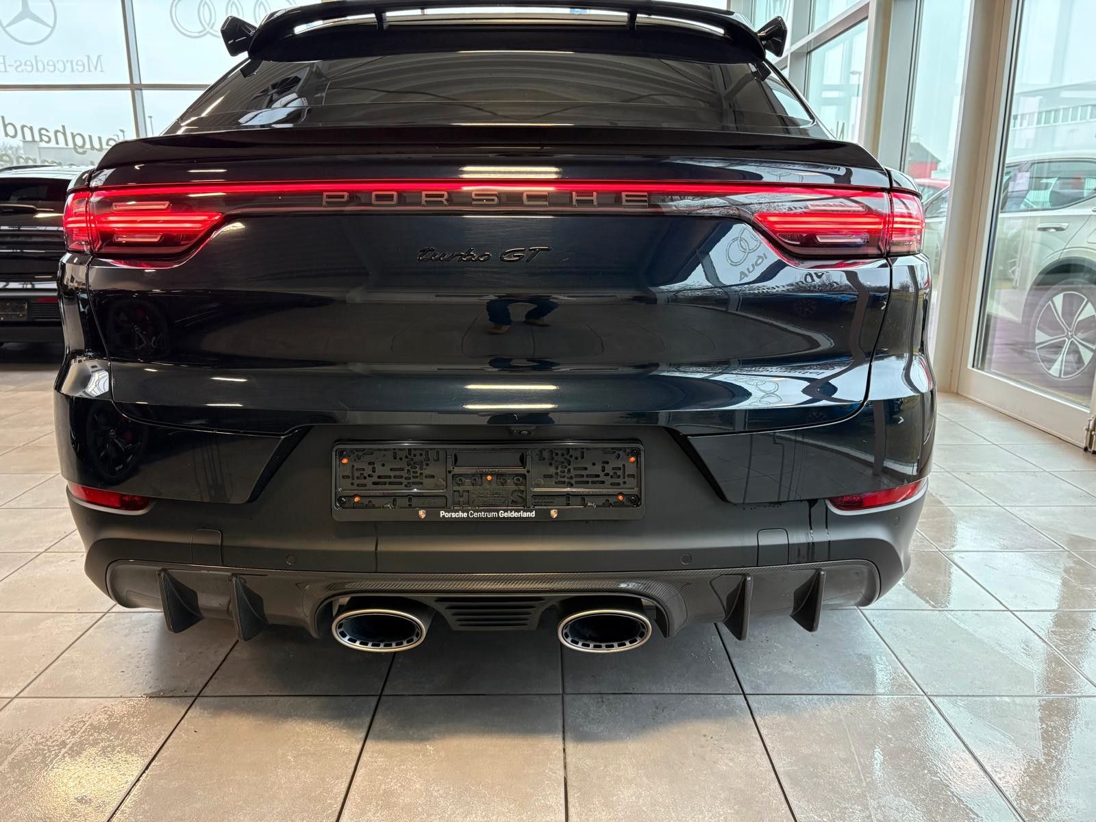 Fahrzeugabbildung Porsche Cayenne Coupe Turbo GT/Burmester/PCCB/Carbon