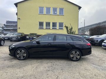 Mercedes CLA 220 Shooting Brake - 8