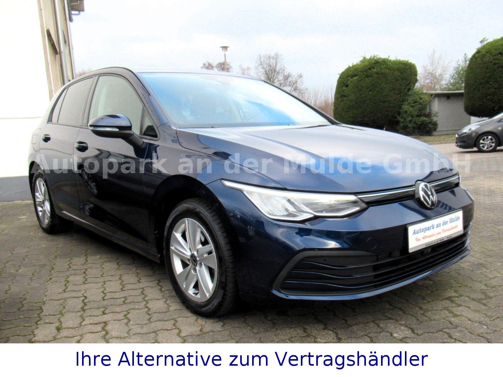 Volkswagen Golf VIII 2.0 TDI SCR DSG Life*Navi*ACC*LED*
