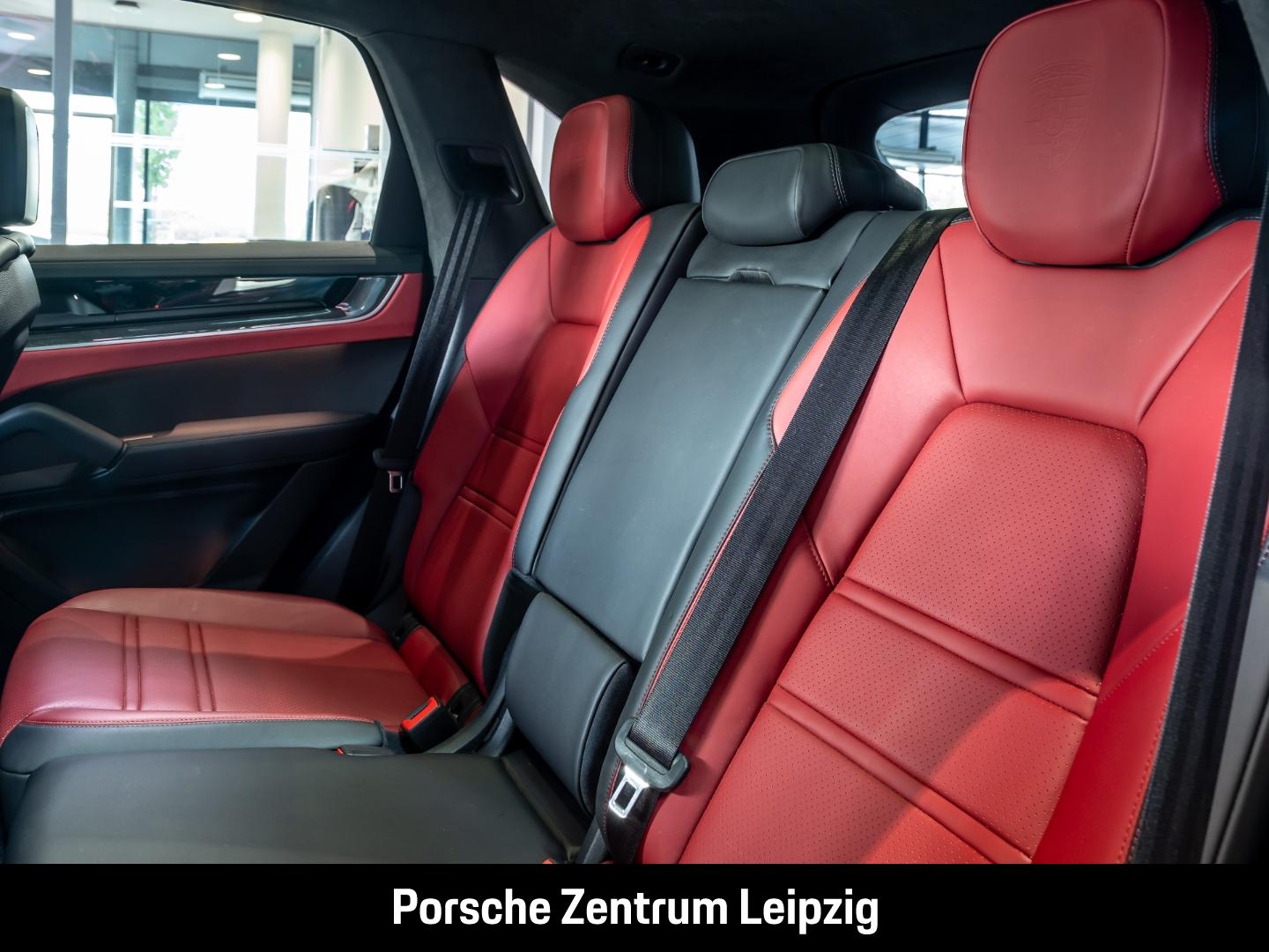 Porsche Cayenne Turbo E-Hybrid PCCB AHK Carbon BeifDispl