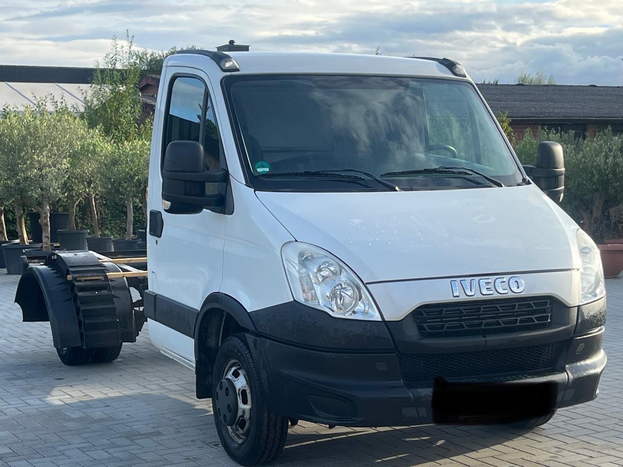 Iveco 50-35C17/Fahrgestell/3-Liter/1.Hand