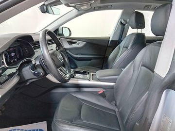 Audi Q8 - 9