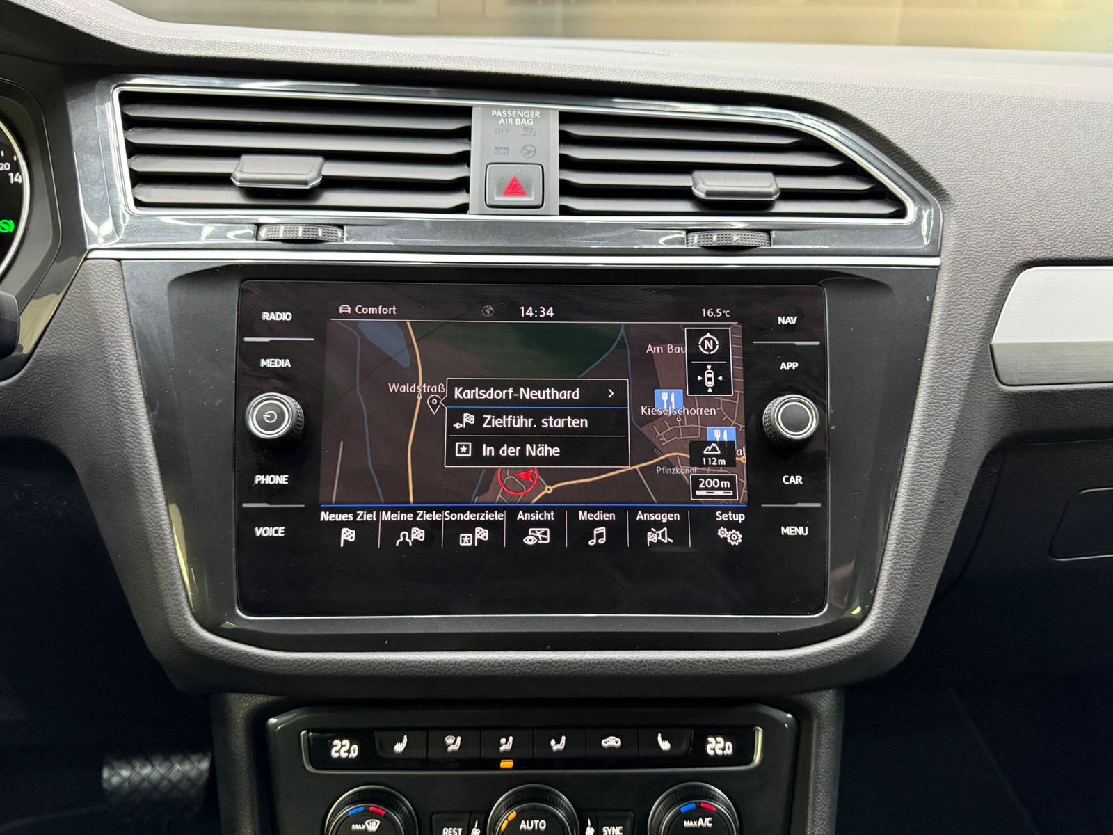 Fahrzeugabbildung Volkswagen Tiguan 2.0d DSG Comf 4Mot >NAVI+SHZ+PDC+LM+AHK+