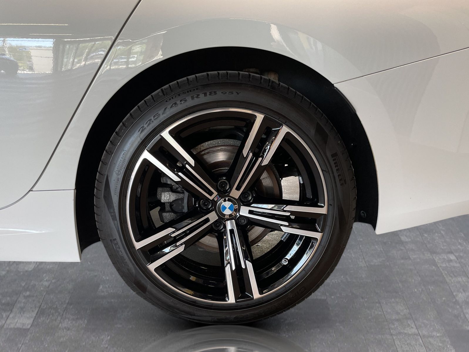 BMW 320 - Bild 14
