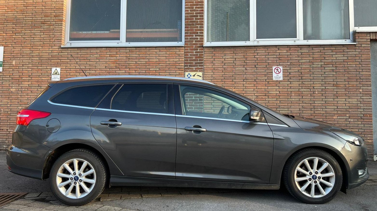 FORD Focus Turnier Titanium selbst Parkassistent