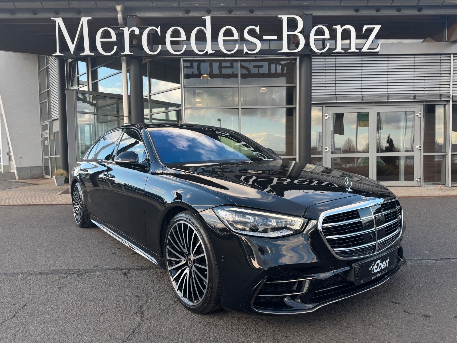 Fahrzeugabbildung Mercedes-Benz S 580 4M L VOLL+AMG+Chauffeur+STH+3D+Pano+