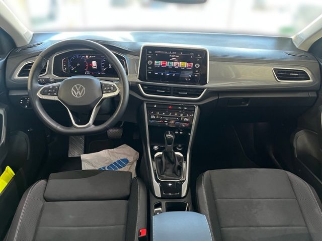 Fahrzeugabbildung Volkswagen T-ROC 1.5 TSI DSG STYLE IQ.LIGHT NAVI AHK KAMERA