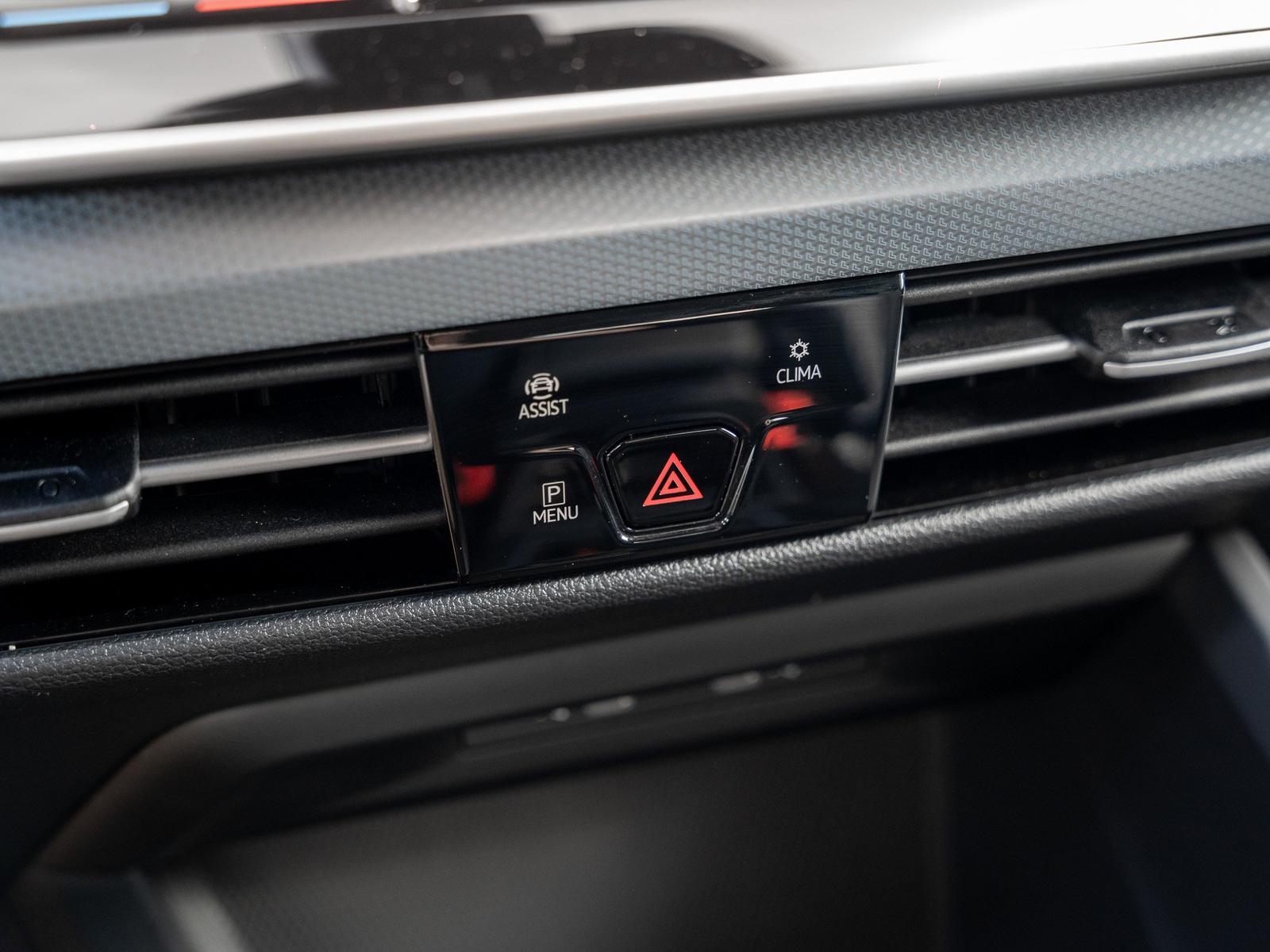Volkswagen Golf Life 1.5 l eTSI DSG IQLight LM, миниатюра 17