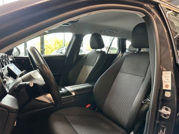 MYAUTOCENTER – Gebraucht- und Jahreswagen mit Werkstattservice in Pfaffenhofen Mercedes-Benz C 200 *VOLLDIGITAL*KEYLESS*2-ZONEN*ACC*NAVI*