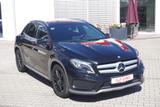 Mercedes-Benz GLA 180 Bi-Xenon Navi Sitzheizung PDC - schwarze Mercedes-Benz GLA 180