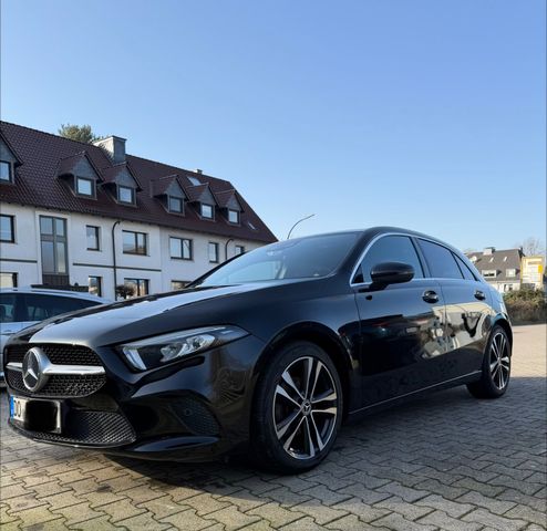 MERCEDES-BENZ A 180 Panoramadach