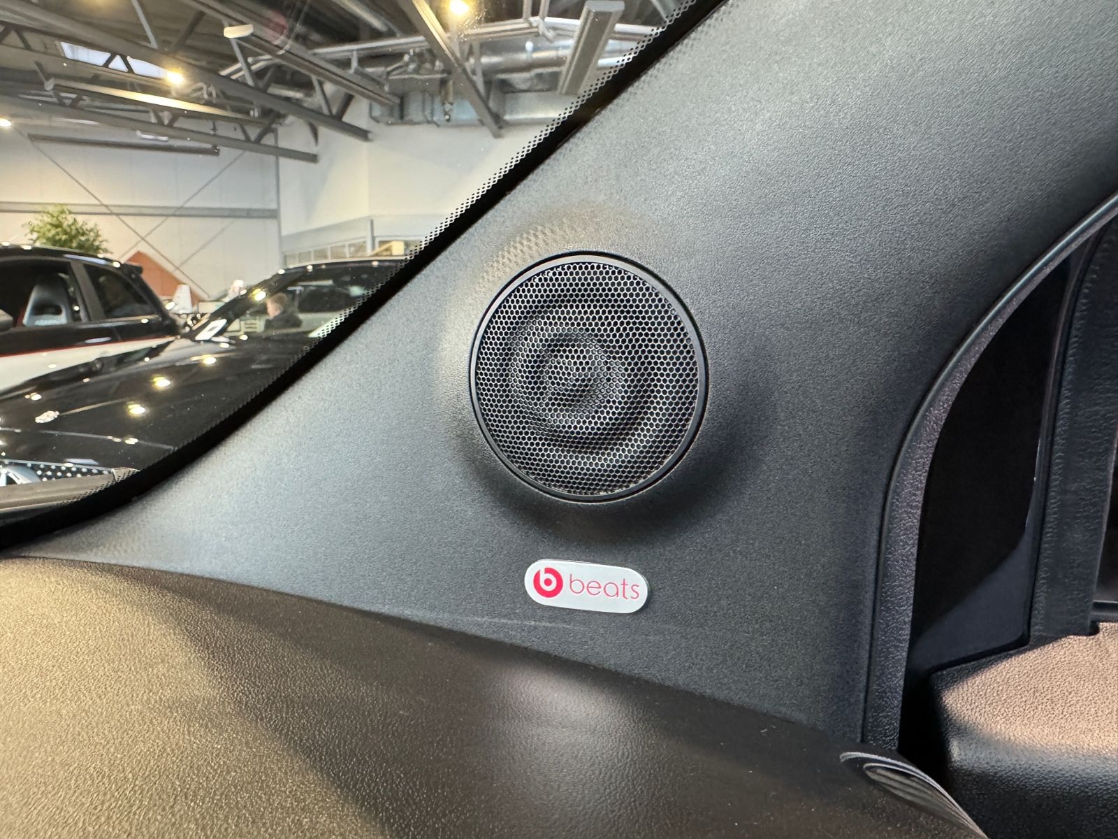 Fahrzeugabbildung Abarth 695C SABELT KLIMA BEATS NAV PDC ALU